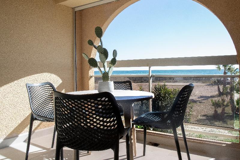 סן סיפריאן Les Bulles De Mer - Hotel & Spa Sur La Plage מראה חיצוני תמונה